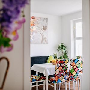 Appartement à 3 Chambres à Coucher