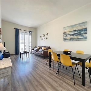 Appartement à 3 Chambres à Coucher