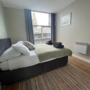 Pettit Apartments - Central 