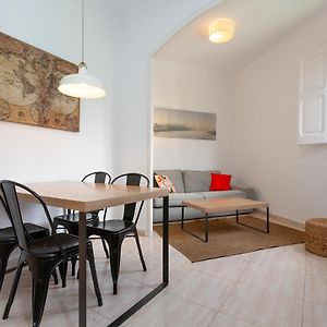 Appartement à 3 Chambres à Coucher