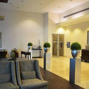 Studio For Rent Close To Burj Khalifa &Dubai Mall.