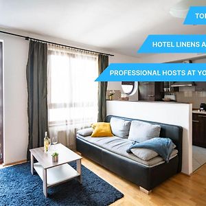Free Parking! Soho Budapest 304, 4 Ppl, Ac, Fast Wifi, Smart Tv