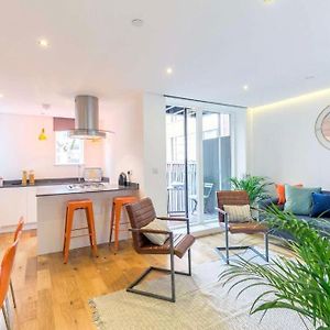 Appartement à 2 Chambres à Coucher