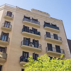 Aparteasy - Central Barcelona Studio Apartment