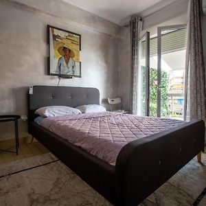 Reunion In Greece Apartment