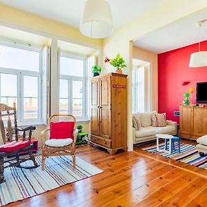 Appartement à 3 Chambres à Coucher