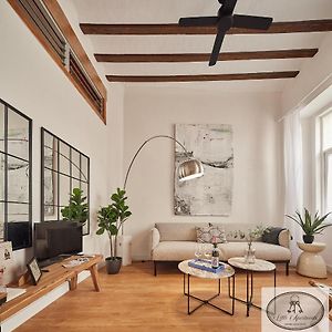 Appartement à 2 Chambres à Coucher