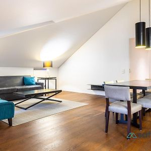 Exclusive Top Floor 2Bd By The Timeout Market