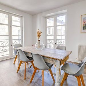 Appartement à 3 Chambres à Coucher