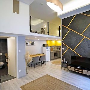Appartement à 2 Chambres à Coucher