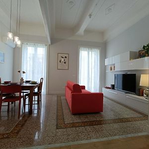 Appartement à 3 Chambres à Coucher