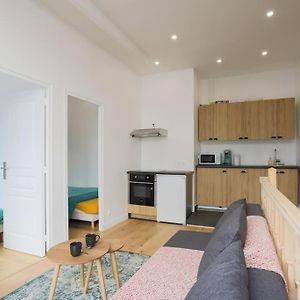 Appartement à 3 Chambres à Coucher