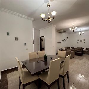 Zamalek Home Central Spacious 2 Bedroom With Full Kitchen