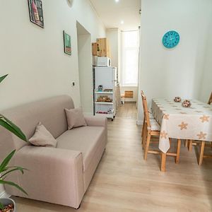 Appartement à 2 Chambres à Coucher