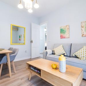 Appartement à 3 Chambres à Coucher
