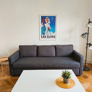 Appartement à 2 Chambres à Coucher