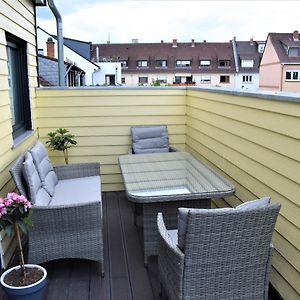 Appartement à 2 Chambres à Coucher
