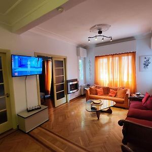 Appartement à 3 Chambres à Coucher