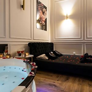 Vistula Boulevards Jacuzzi Apartment