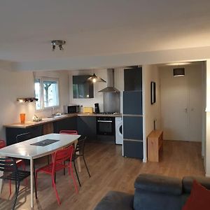 Appartement à 2 Chambres à Coucher