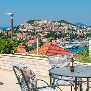 View Port Apartments