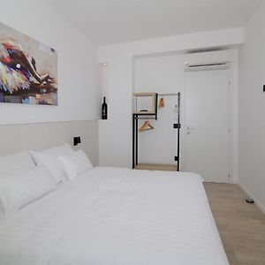 Luxury Amarin Apartment