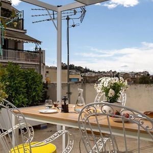 Ebullience - Stylish & Chic Athens Apartment