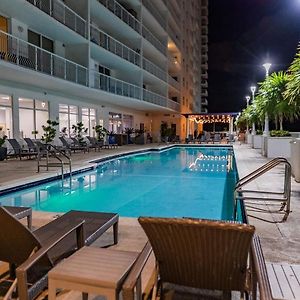 Studios In Brickell With Pool, Gym, Free Parking And Game Room