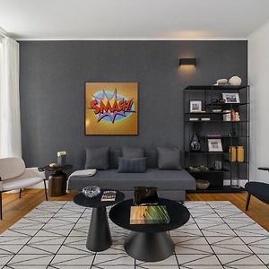 Appartement à 2 Chambres à Coucher