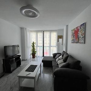 Appartement à 3 Chambres à Coucher