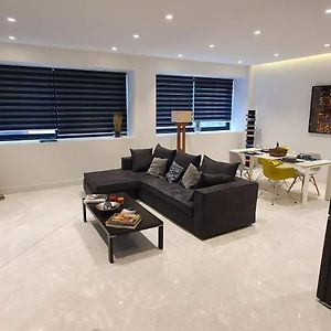 Stylish Central Apartment In Kolonaki