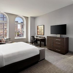 Chambre Tower Lit King-Size