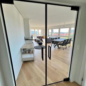 Appartement à 3 Chambres à Coucher