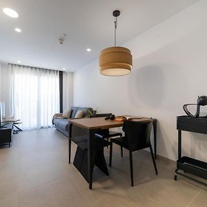 Appartement à 2 Chambres à Coucher