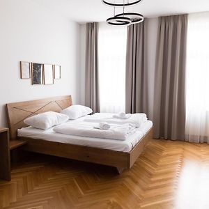 Studio de Luxe