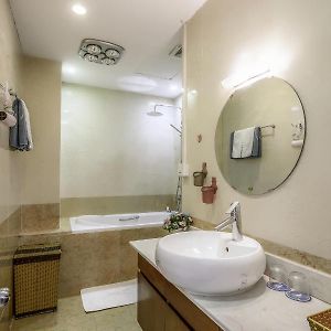 Appartement à 2 Chambres à Coucher
