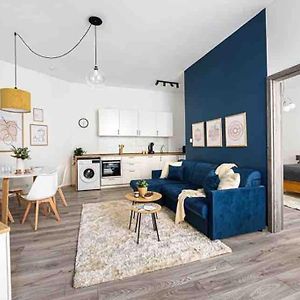 Fiesta City Suite 2 Bedr
