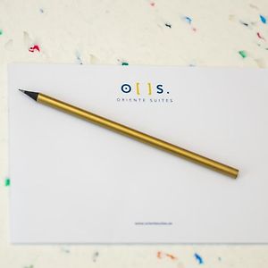 Studio Lit King-Size