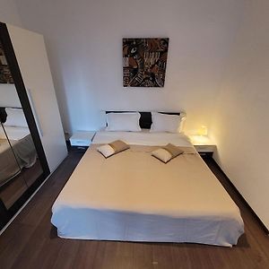 Central Apartment Lipscani Bucharest