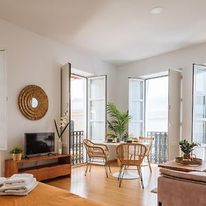 Hostly Rivero 2A Center Loft-Fibre-Communal Terrace-Parking Optional-Cless