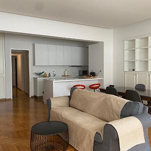 Appartement à 3 Chambres à Coucher