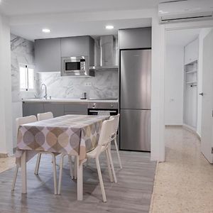 2D Apartamento En Albaycin, Con Parking
