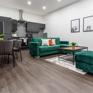 Water Street By Ustay Aparthotels