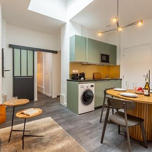 Appartement à 2 Chambres à Coucher