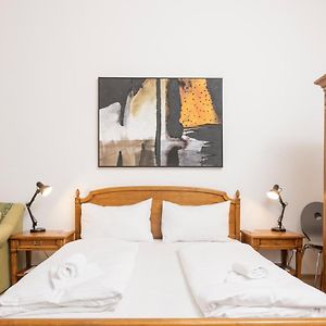 Appartement à 2 Chambres à Coucher
