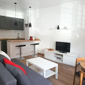 Precioso Estudio Con Dos Ambientes