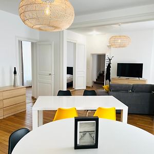 Chic Appartement Type 4 / Parking Prive