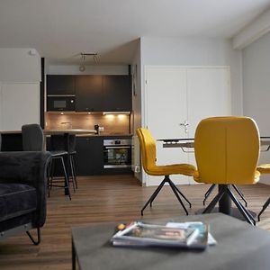 Appartement à 2 Chambres à Coucher