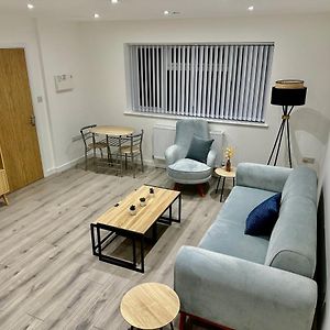 Newly Built 2023 One Bed Bungalow With Front And Back Gardens