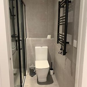 Appartement à 3 Chambres à Coucher